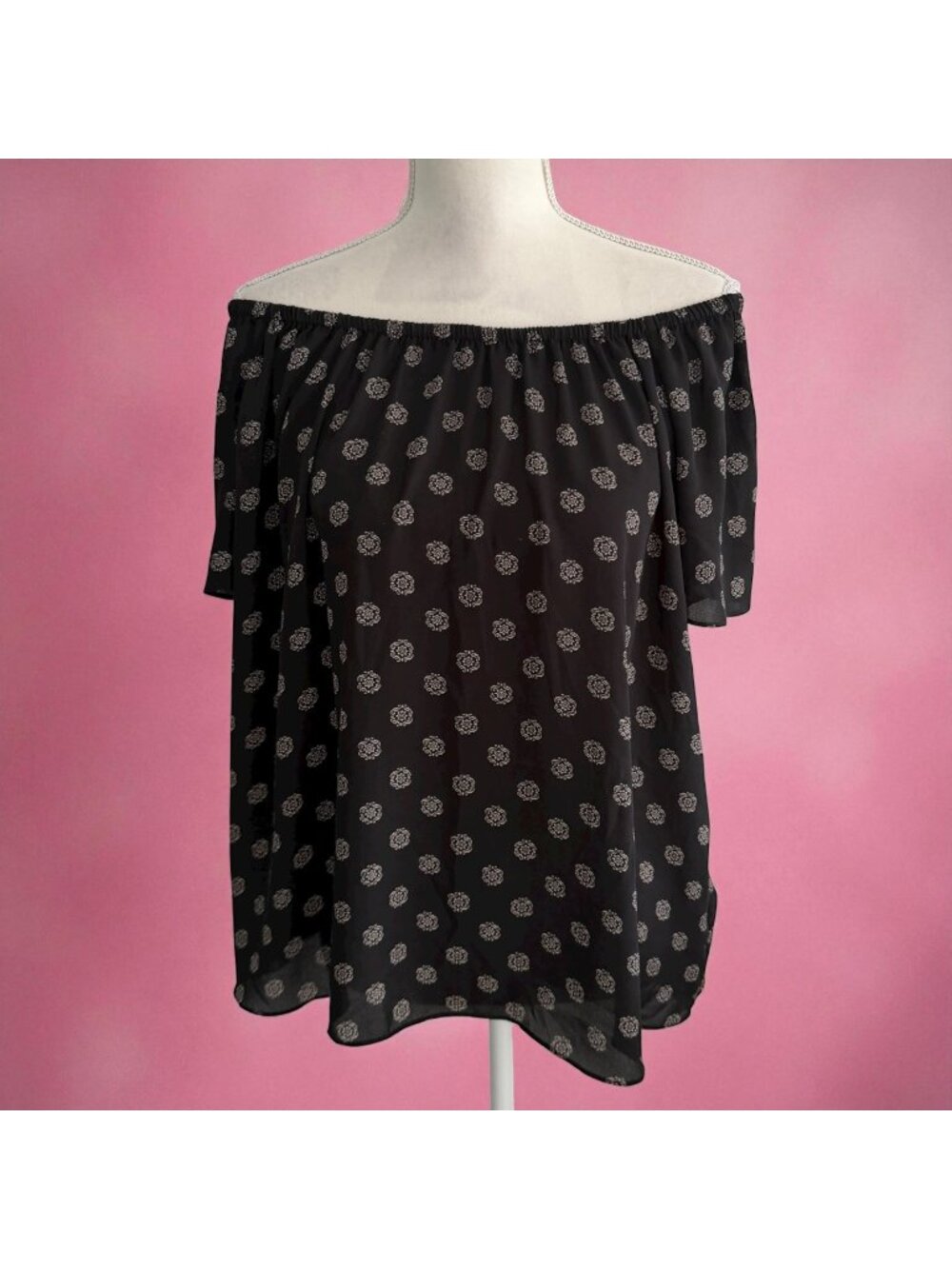 VINCE CAMUTO Black Sheer Off The Shoulder Top Size XS